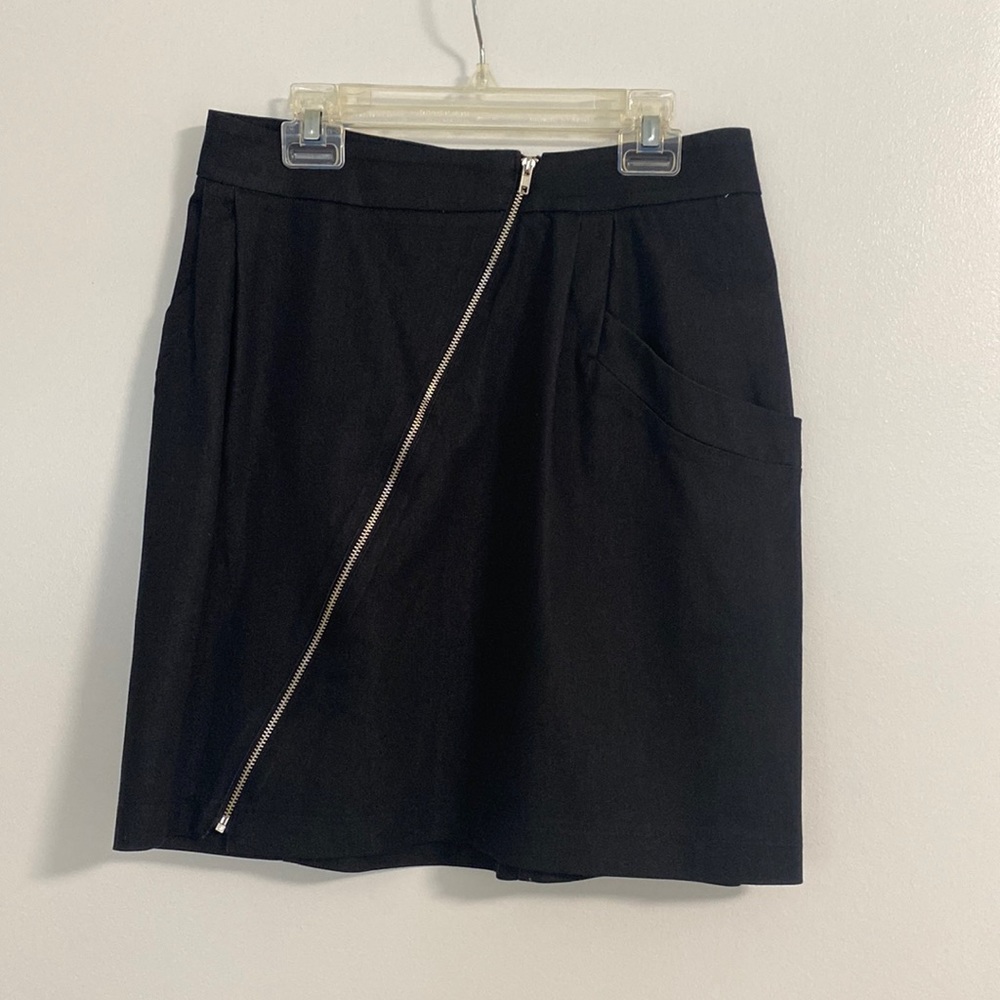 Aqua - Dark Navy “Denim” Mini Skirt w Zipper Detail & Pockets, Size Medium